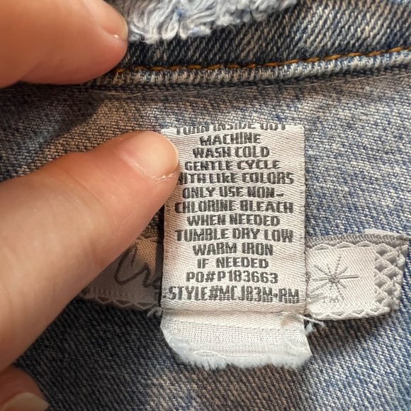 Crave Fame Crop Denim Jacket Womens XS Blue Medium Wash Long Sleeve Distressed B - Picture 11 of 11